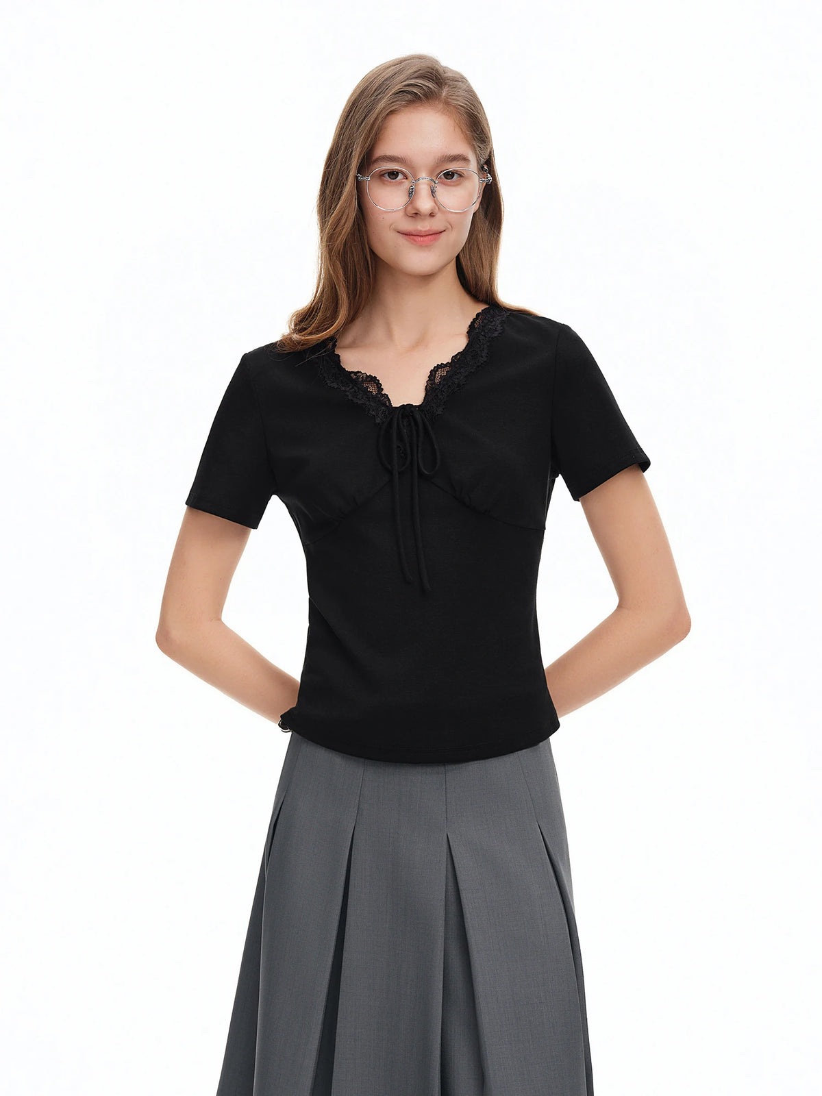 French Lace Trim V-Neck T-Shirt | Waist-Defining Summer Casual Top