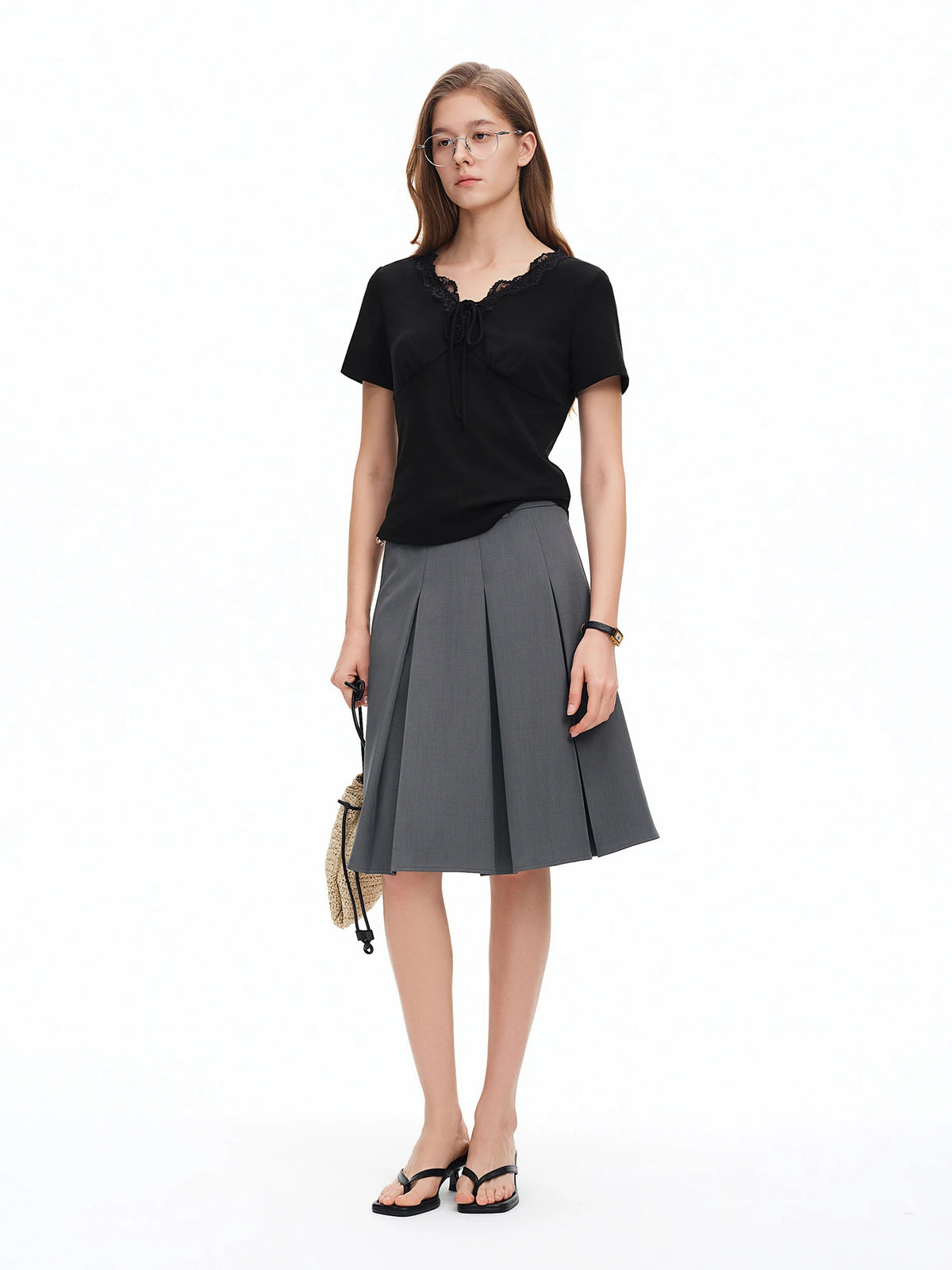 French Lace Trim V-Neck T-Shirt | Waist-Defining Summer Casual Top