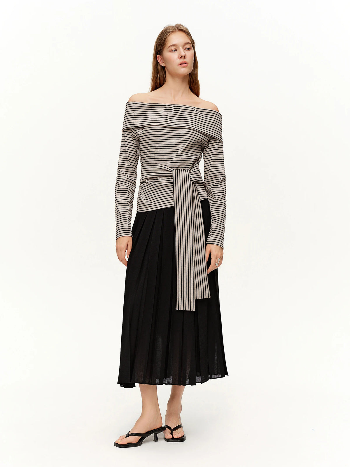 Women's Off-Shoulder Lapel T-Shirt - Relaxed Casual Spring Top